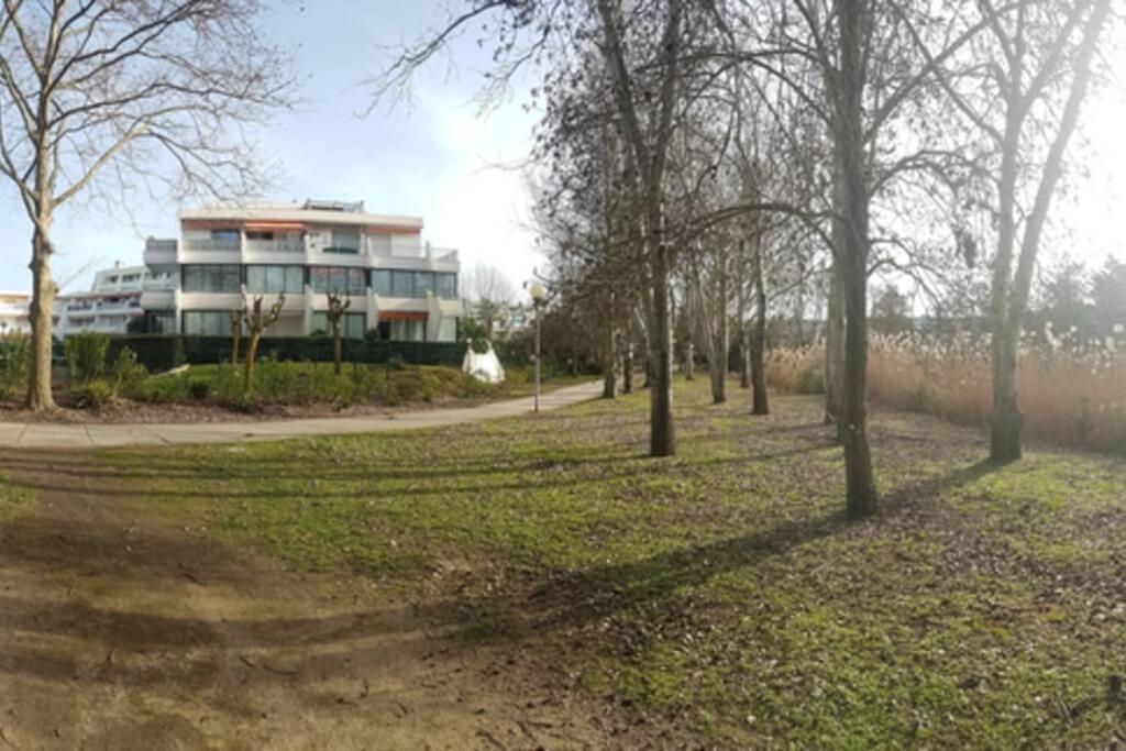 T2 Qaurtier Couchant, Vue Parc, Au Calme, A 5 Min De La Plage 라그랑모트 외부 사진